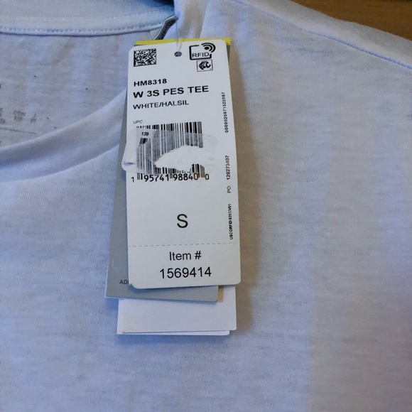 ADIDAS AEROREADY NWT WOMEN LOOSE FIT BREATHABLE ATHLETIC T-SHIRT SHORT SLEEVES - Picture 3 of 7